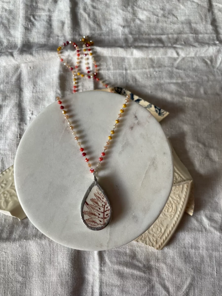 Collana artigianale in ceramica vintage FELCE